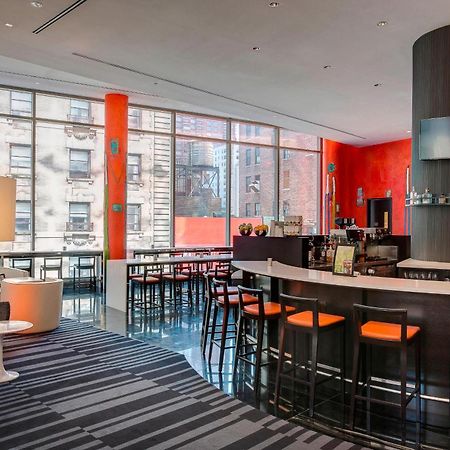 Courtyard By Marriott New York Manhattan/Central Park Exterior photo