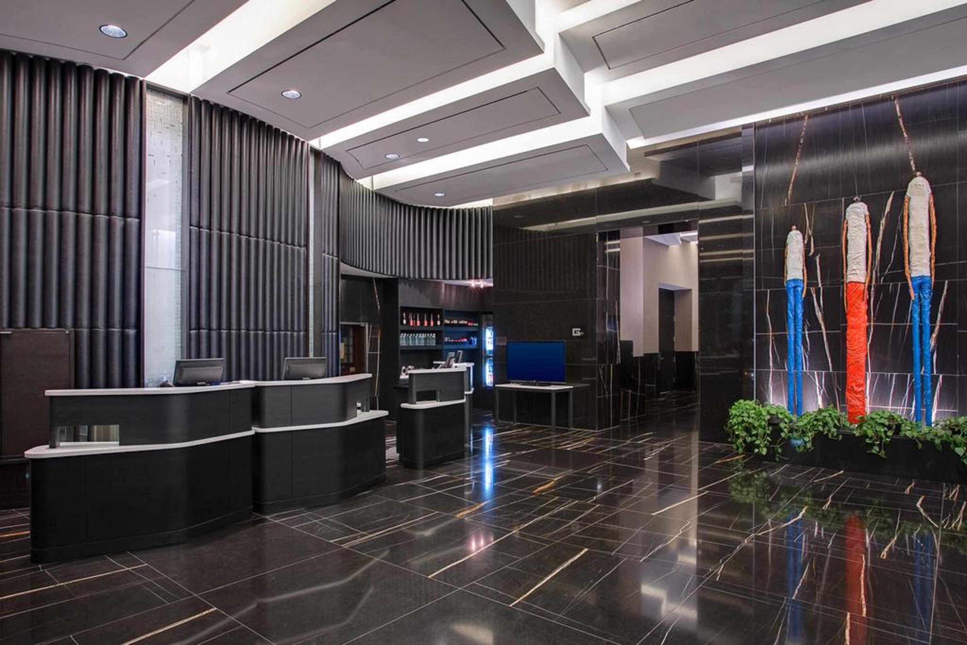 Courtyard By Marriott New York Manhattan/Central Park Exterior photo