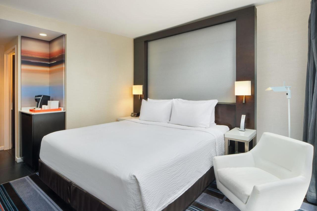 Courtyard By Marriott New York Manhattan/Central Park Exterior photo