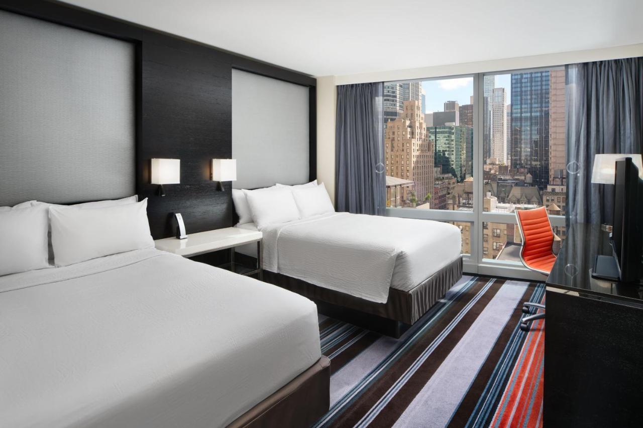 Courtyard By Marriott New York Manhattan/Central Park Exterior photo