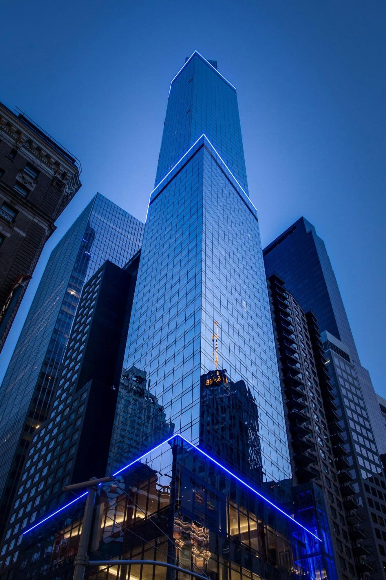 Courtyard By Marriott New York Manhattan/Central Park Exterior photo