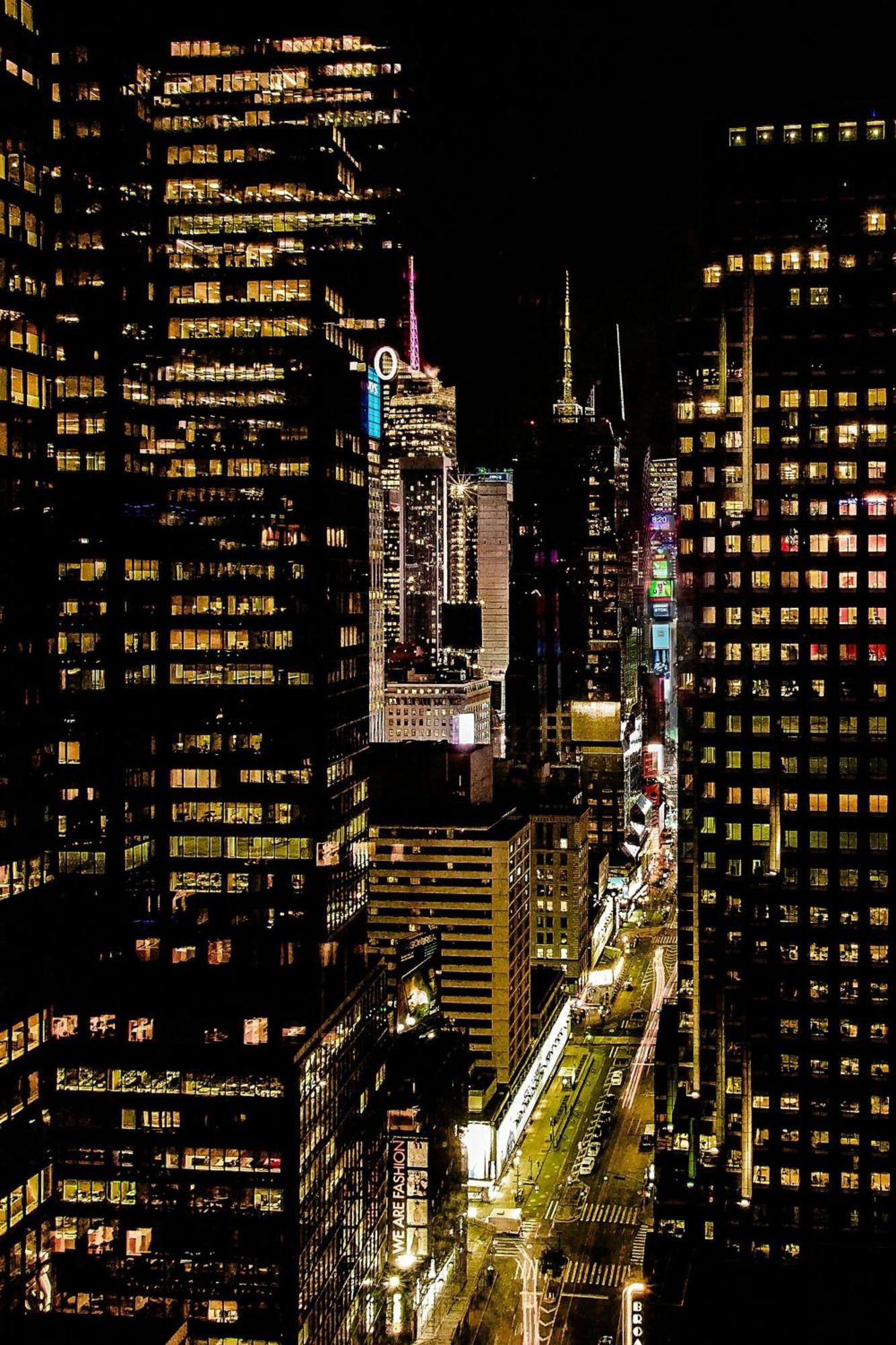 Courtyard By Marriott New York Manhattan/Central Park Exterior photo