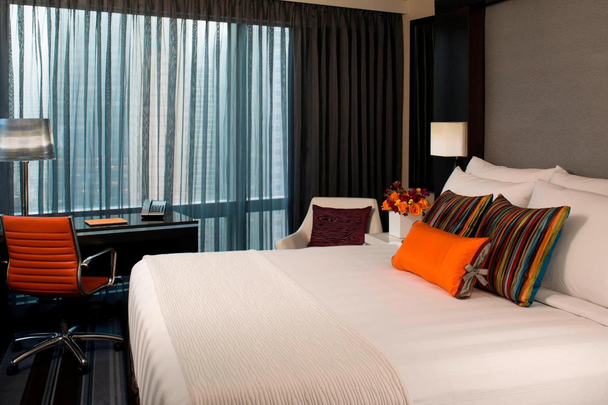 Courtyard By Marriott New York Manhattan/Central Park Exterior photo