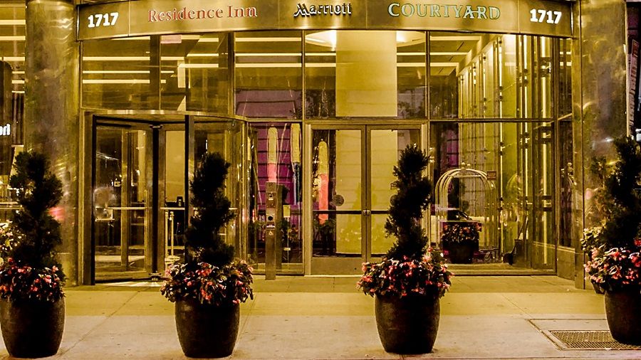 Courtyard By Marriott New York Manhattan/Central Park Exterior photo